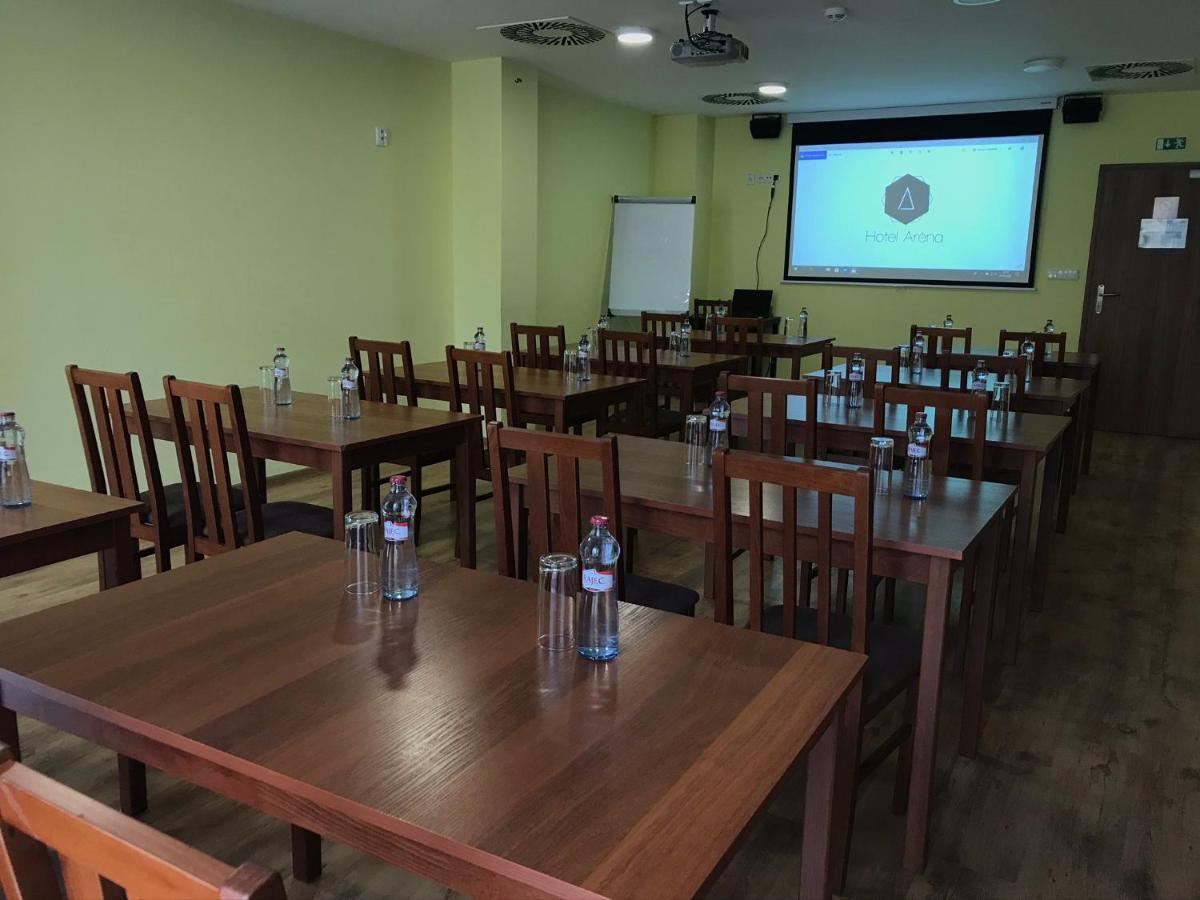 Brumov Hotel Arena מראה חיצוני תמונה
